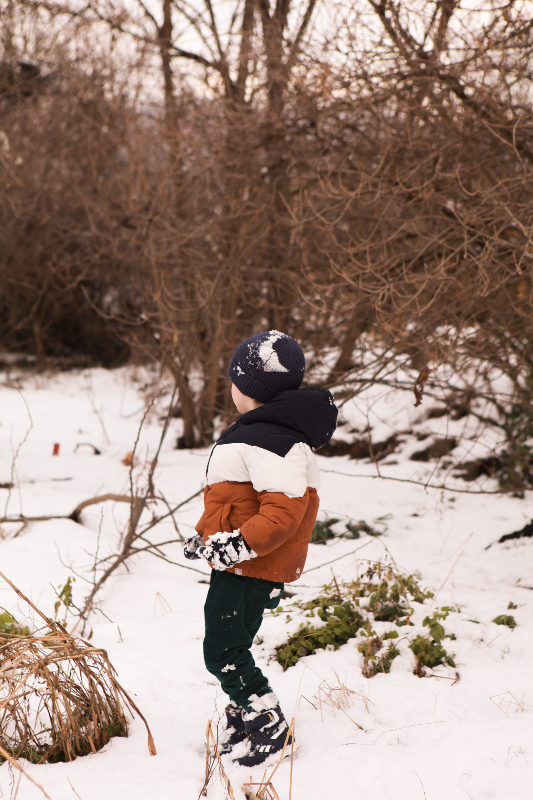 Winter outdoor fun activities